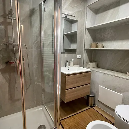 Un Gioiello Tra Mare E Carruggi *